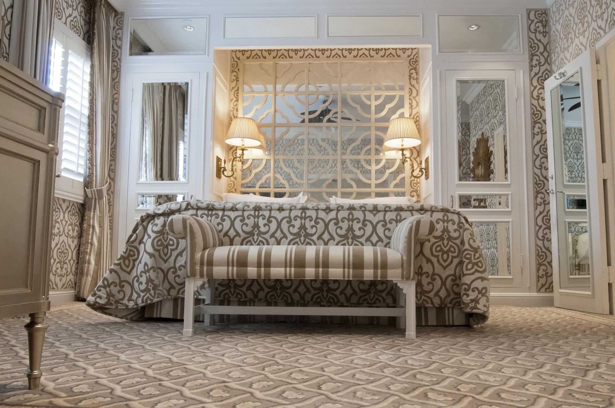 The Chesterfield Hotel Palm Beach Exterior photo